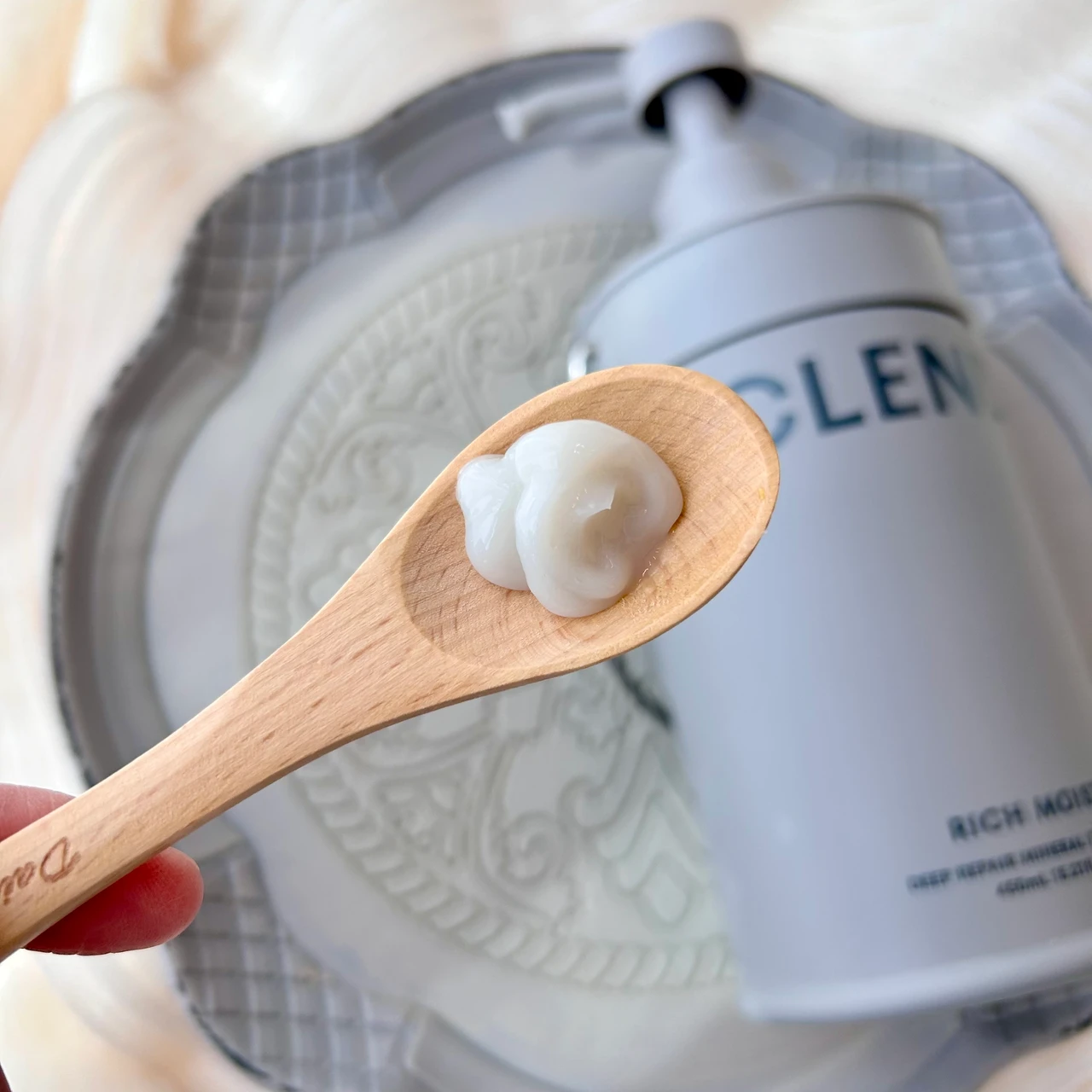 クレンド リッチモイスト ディープリペア ミネラル トリートメント