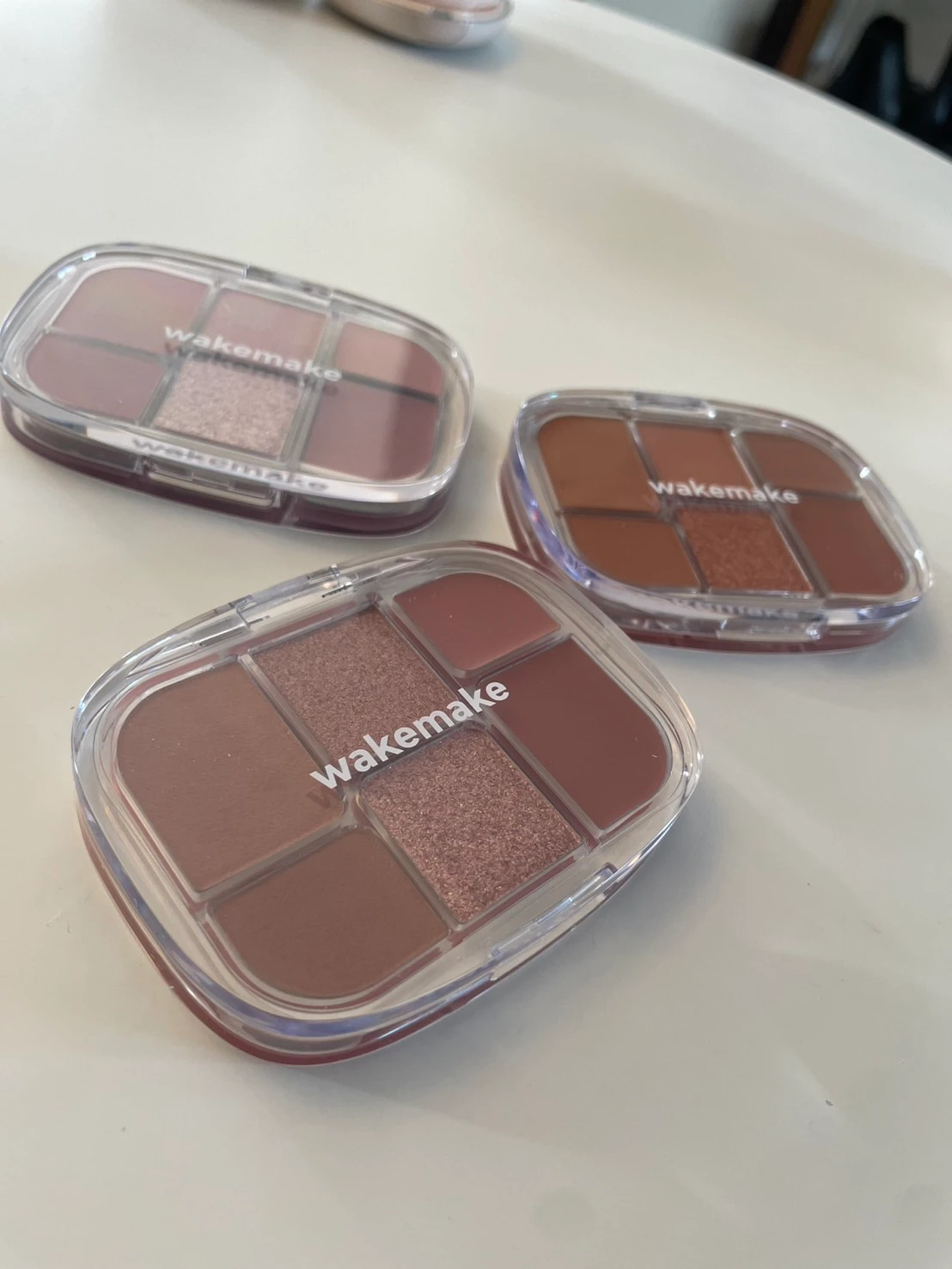 WAKEMAKE ソフトシアーマルチパレットで魅せる、さりげない洒落感_1