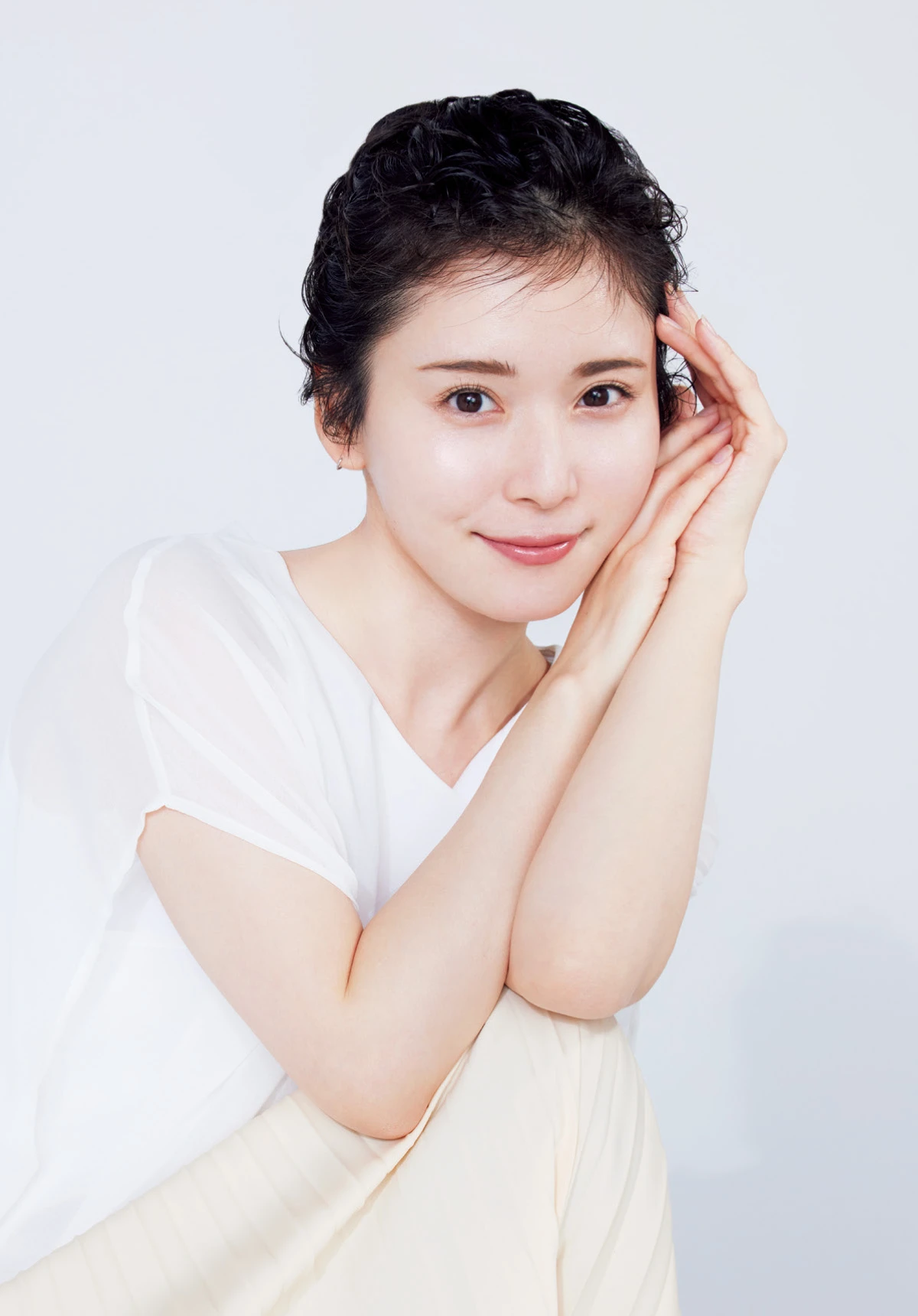 タカミスキンピール　松岡茉優さん　タカミ　OFFの日　