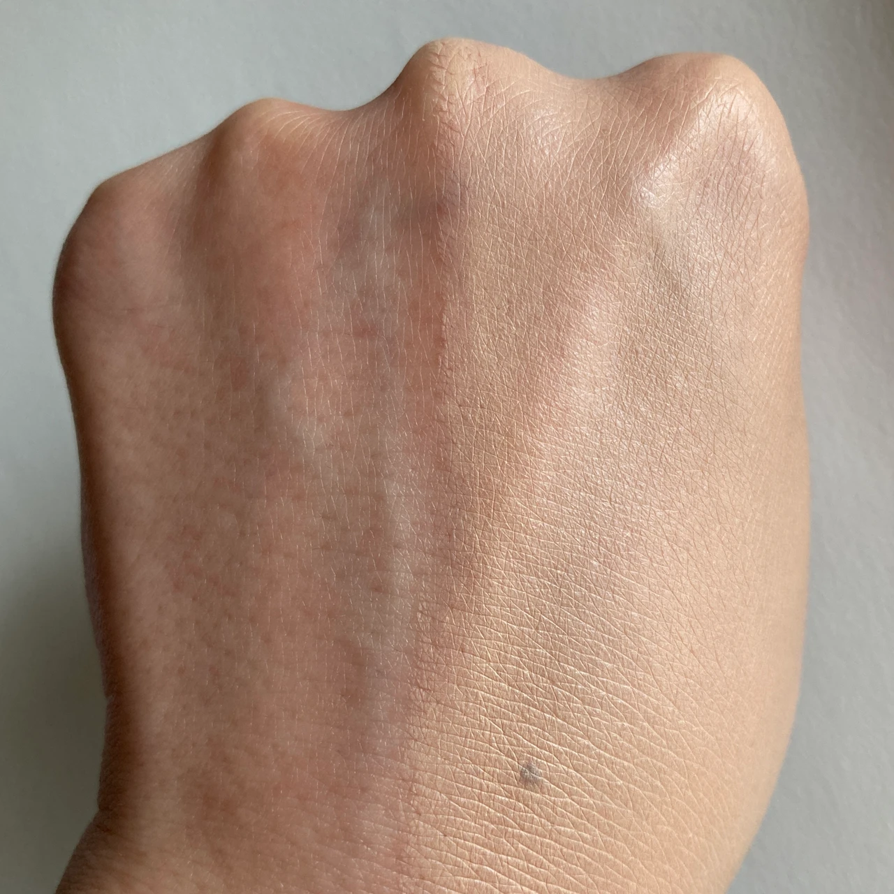 メイベリンの新作!超うす膜仕上がりのSPステイ ルミマット リキッド ファンデーションをレビュー_4