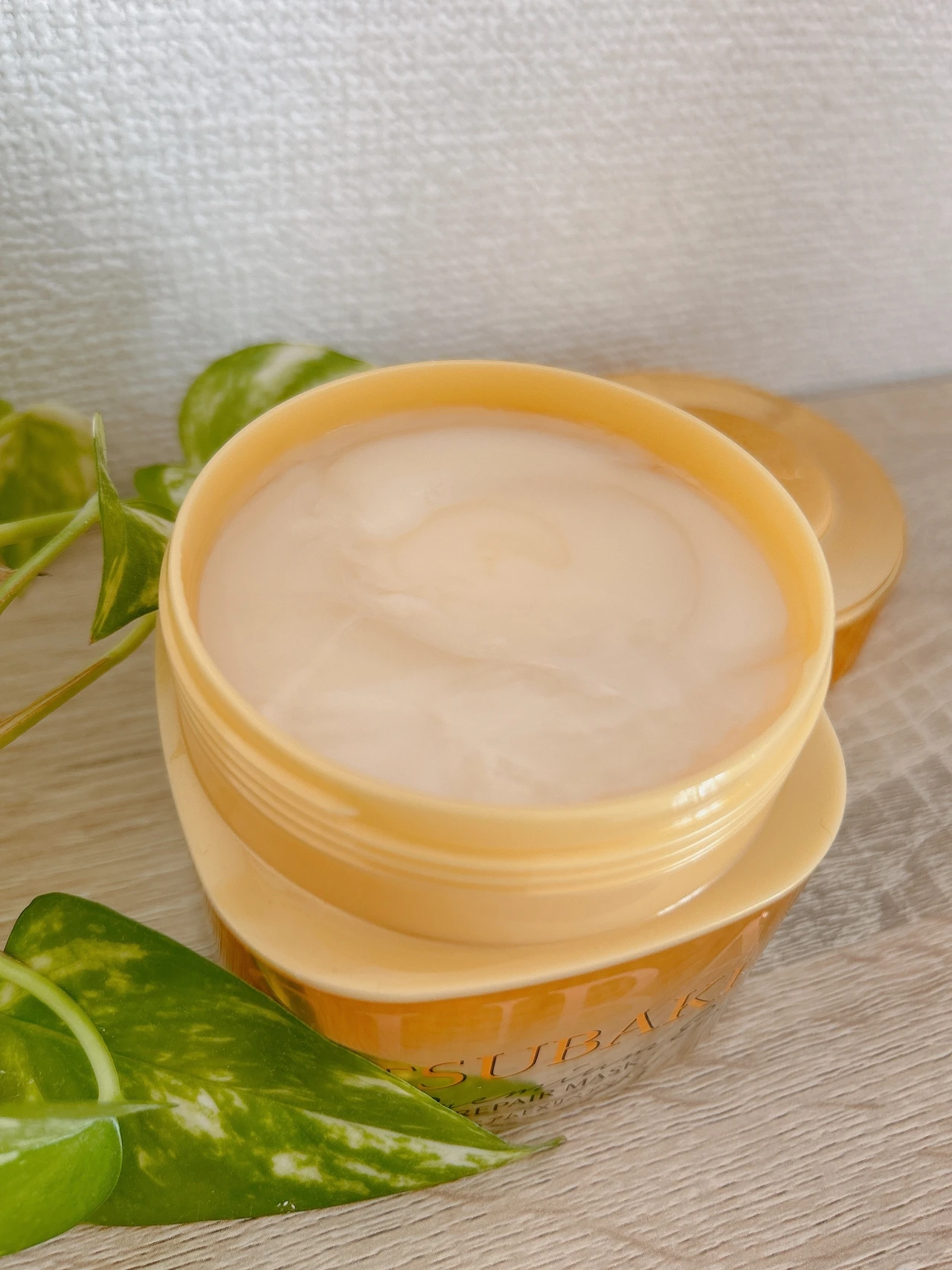 静電気や摩擦も怖くない!新次元のダメージケア、【黒TIUBAKI】で冬も潤い保つ美髪へ_2_2