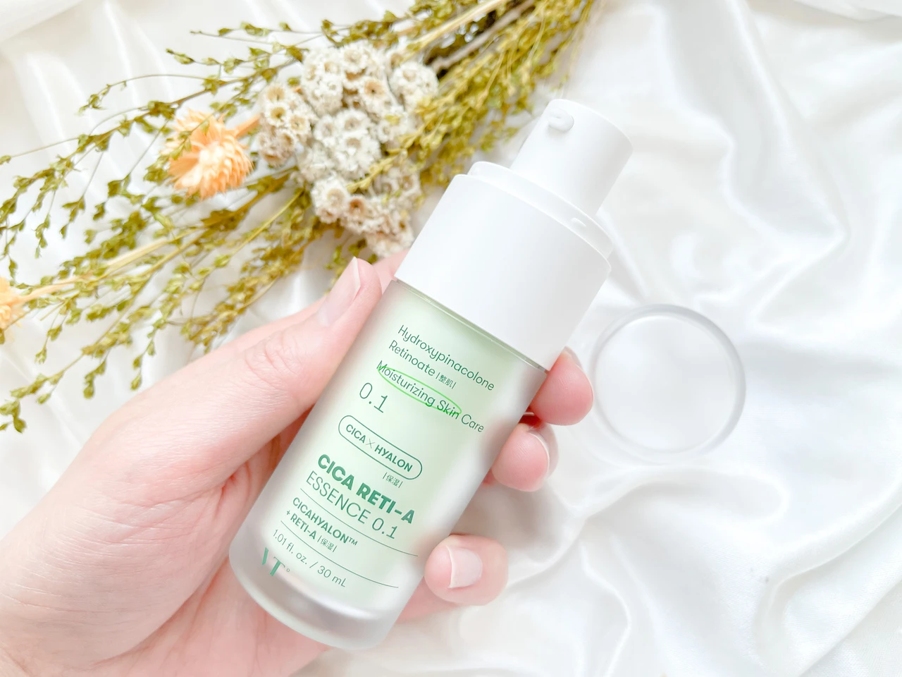 【毛穴レス肌へ】まるでプロ並みケア!!初心者でも使いやすい、VT COSMETICSのレチノール*配合エッセンス。_2