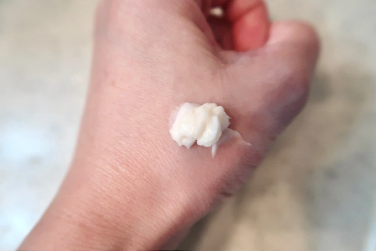 BIOHEAL BOH プロバイオダーム™ 3D リフティングクリームのテクスチャー