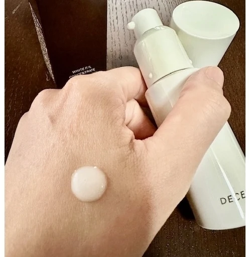 大好きなディセンシアから “角層にごり※1”にアプローチする美白美容液が発売！ _2