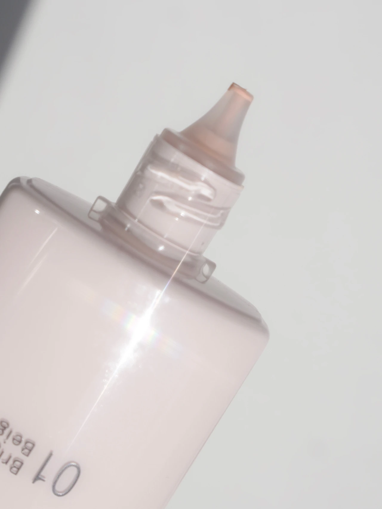 新作ハイカバーBB「プリマヴィスタ ジャストワン フニッシュ」が登場。崩れにくく、パウダーいらずのフィット感。_1_2