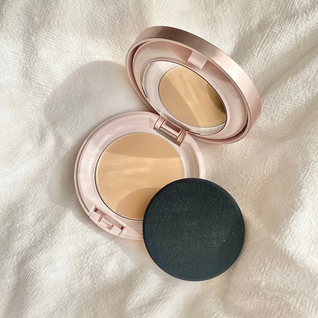 ベースメイクに新提案!プリマヴィスタのバーム状美容液ファンデーションで、乾燥肌が艶肌に。【2023年2月4日数量限定発売】_2_3