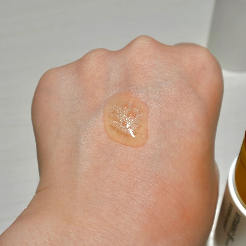 毛穴・くすみに集中アプローチ！アンレーベル ラボ Vエッセンス_2_1