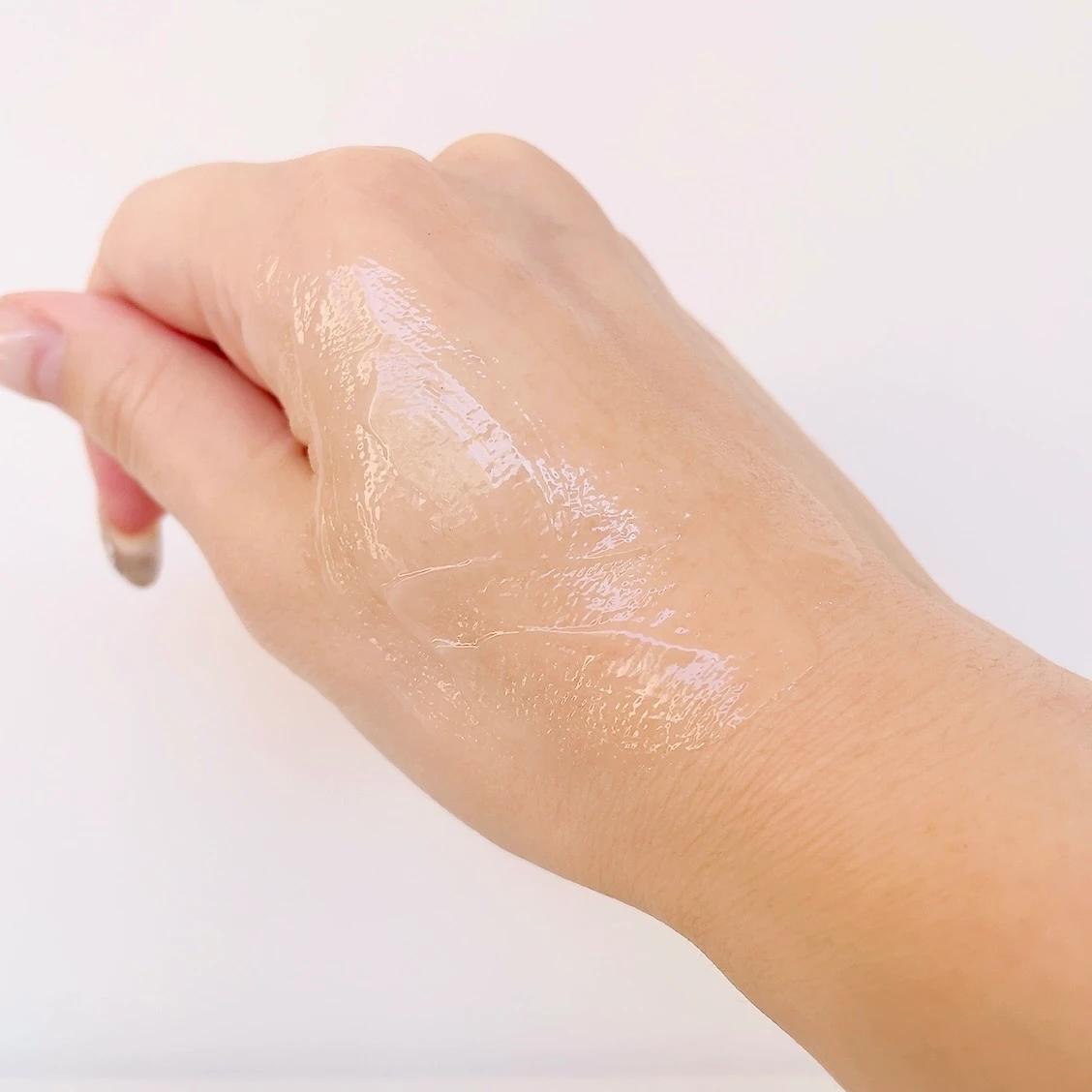 【時短ケア】厳選した成分を1ステップに凝縮したオールインワン
カナデル プレミアリフト_2_3