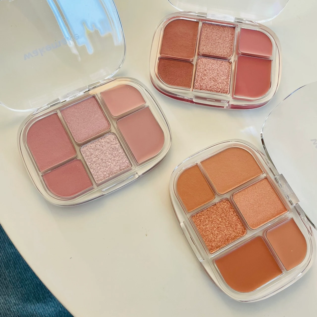 WAKEMAKE ソフトシアーマルチパレットで魅せる、さりげない洒落感_2