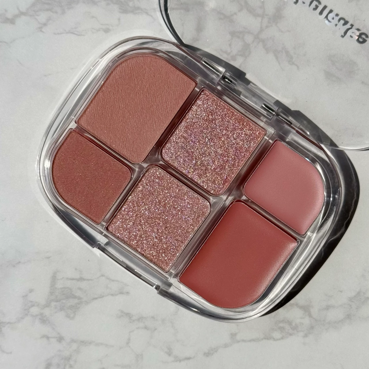 WAKEMAKEソフトシアーマルチパレット レイジーローズ