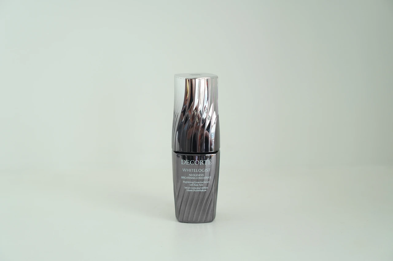 35年の研究から生み出された美容液_3