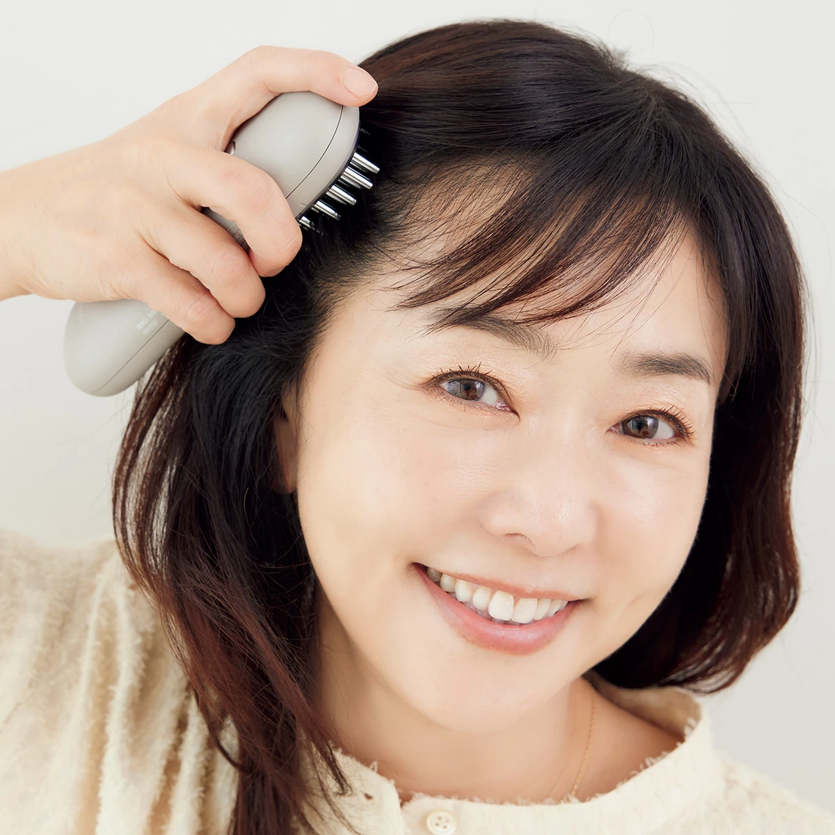 天野佳代子 パナソニックバイタリフトブラシでリフトケア