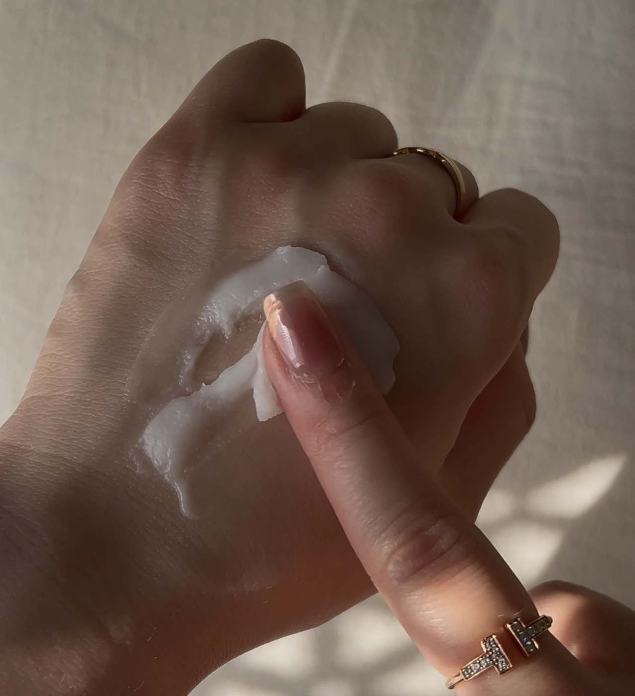 毛穴と向き合う、新しいスキンケアルール。
「パーフェクトワン フォーカス」で整える肌習慣_3_1