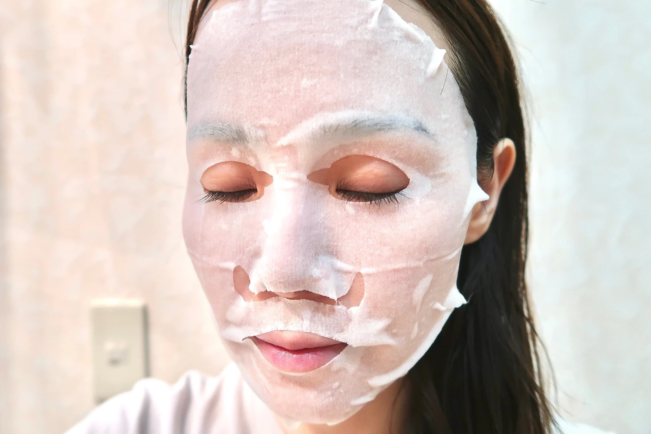 【毎日の化粧水代わりに使えるフェイスマスクでゆるがない肌へ肌メンテナンス!】ルルルンプレシャス GREEN(バランス) 32枚入り_3_4