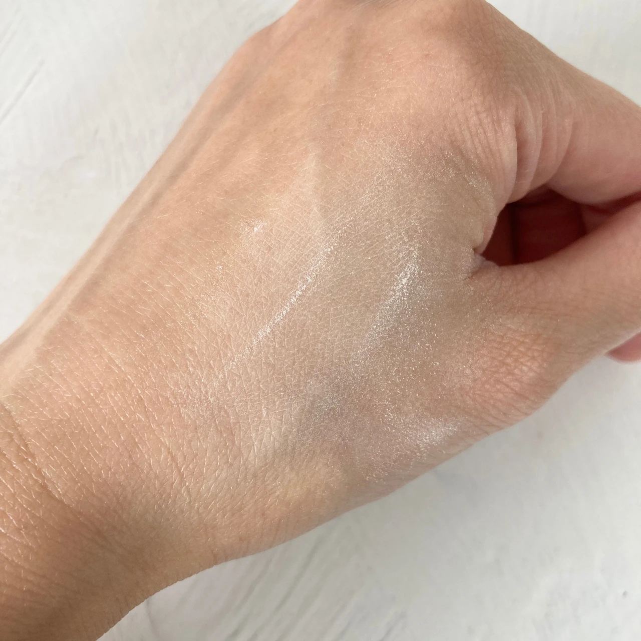 いつだって触れていたくなるサラサラ肌に♡♡いつでもどこでもマルチに使える【VT CICA ノーセバムパウダー】をレビュー!!_2_2