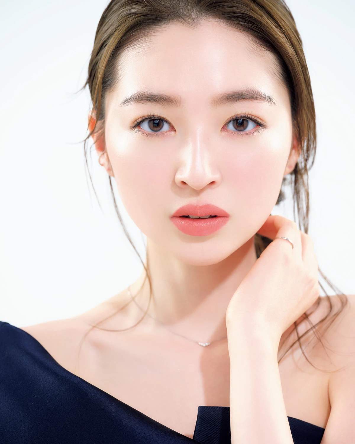 アルビオン　フラルネ　ブライトライン　透明感　上西星来