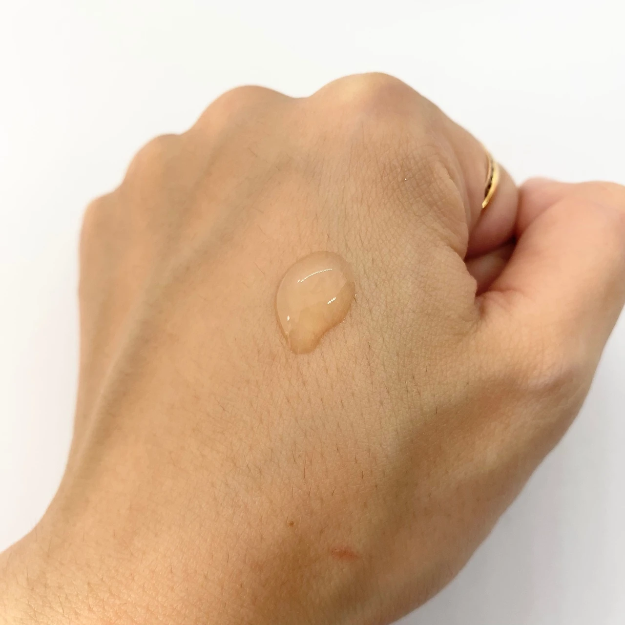 ザボディショップ　THE BODY SHOP エーデルワイス　エーデルワイス コンセントレート セラム　もちもち肌　ハリ肌　天然由来成分　サステナブル　美容液　スキンケア