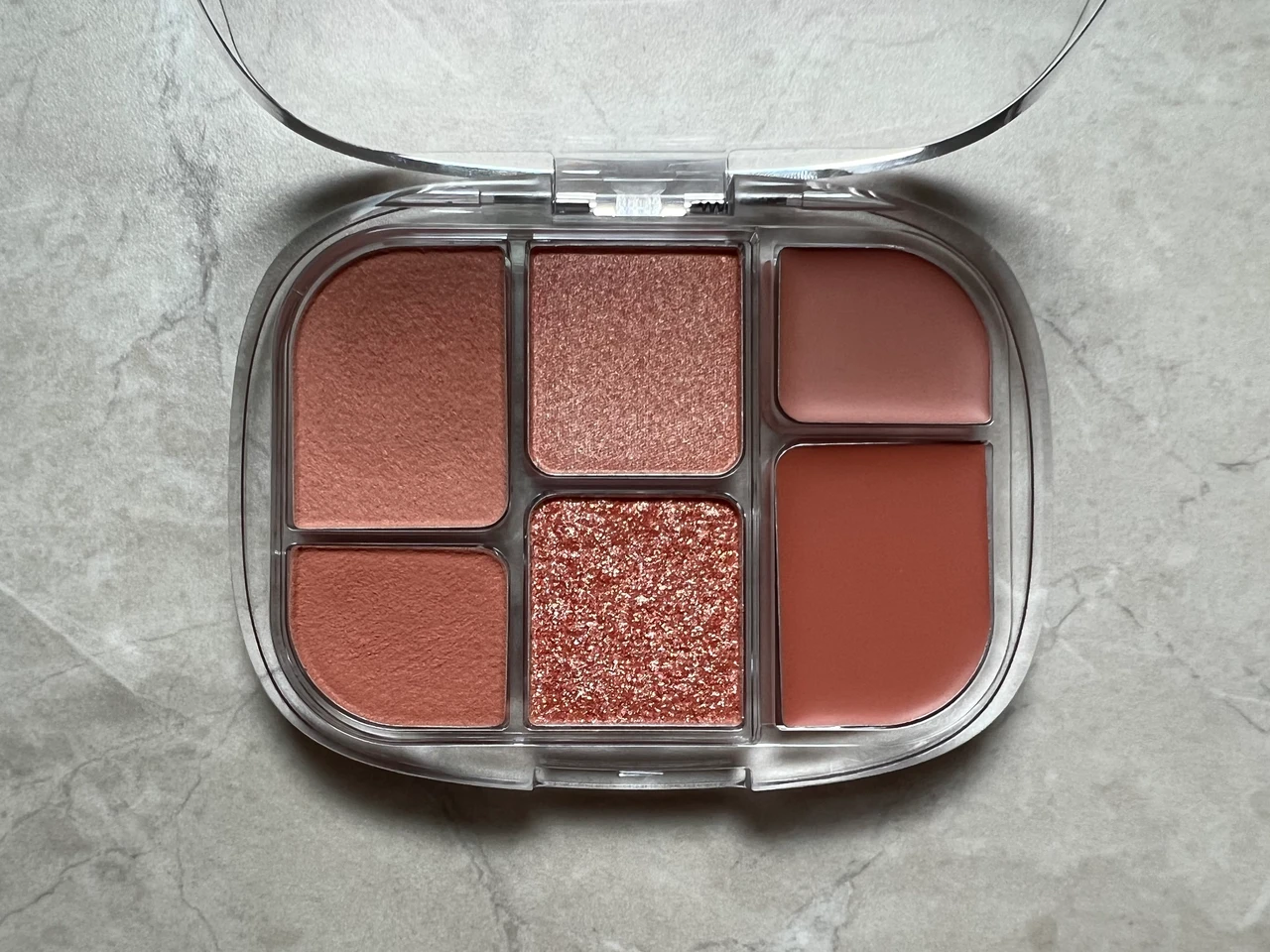 【ウェイクメイク】マルチパレットで何通りも楽しめちゃう！チーク、ハイライト、アイシャドウ_2_1