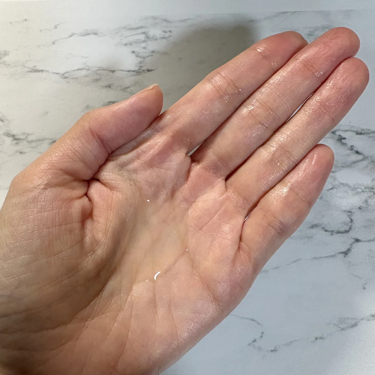 DHC史上初の美容液ローション！独自成分「オリーブ発酵液」配合でオリーブの魅力たっぷり♡_2