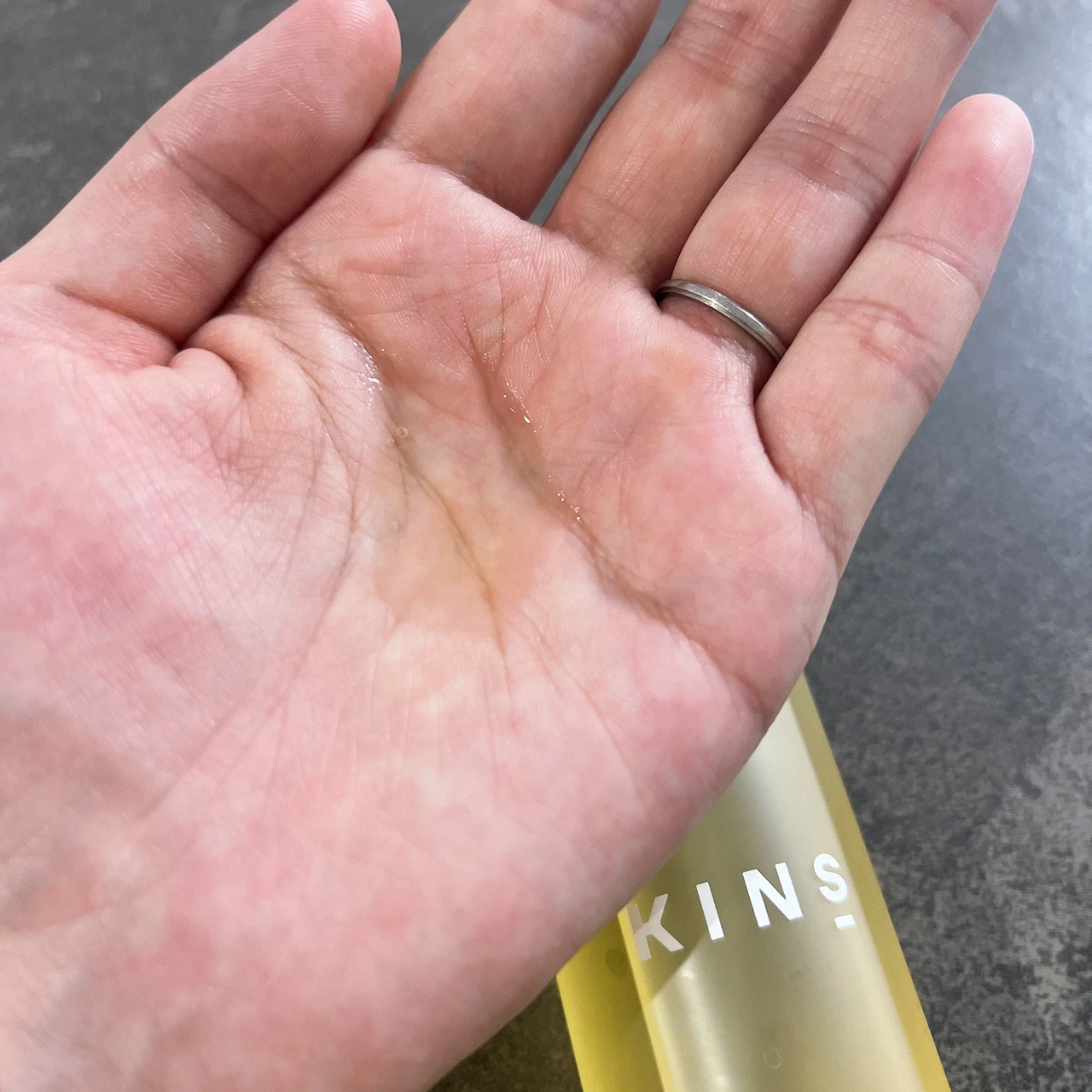 【"菌のバランス"を意識したケアを！】KINS(キンズ)CLEANSING OIL_2