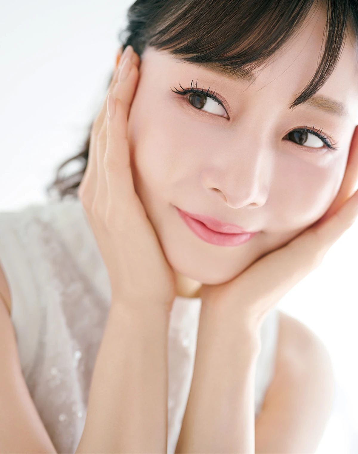 石井美保　雪肌精　透明感　薬用雪肌精 ブライトニング デイケア アドバンス（医薬部外品）