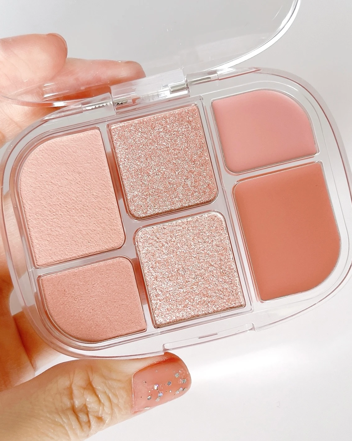 wakemake ウェイクメイク ソフトシアーマルチパレット 02