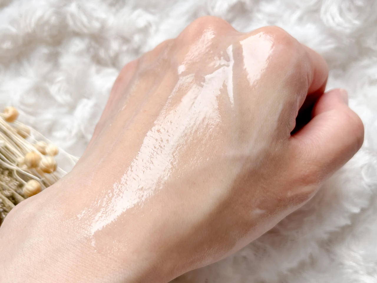 化粧水、美容液、クリームを順番に塗ったようなオールインワン♡_4