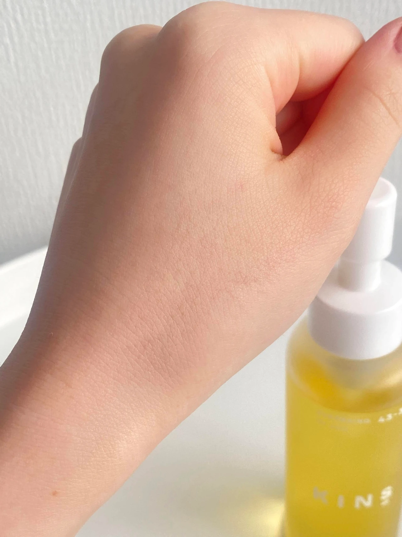 SNSでよく見るKINS（キンズ）のクレンジングオイル「メイク落ちは？」「敏感肌でも使える？」正直レビューします！_3_3