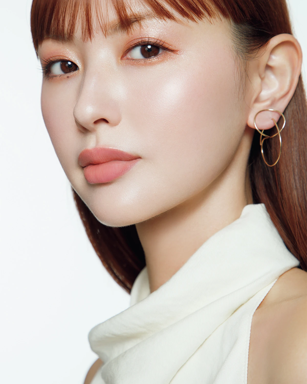 鈴木えみ　SUQQU　スック　ザ リクイド ファンデーション e　ファンデーション　艶肌　艶高い肌