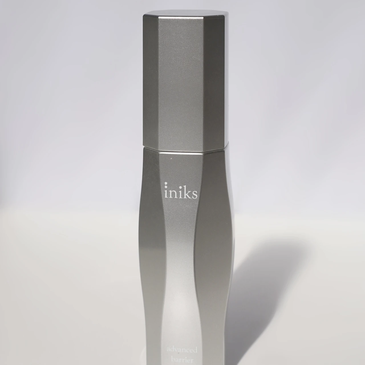 9/28新発売。ハリつや肌へ導くiniksの美容液！敏感肌に寄り添った設計で誰もが手におりやすいエイジングケアスキンケアをレビュー！_2_1