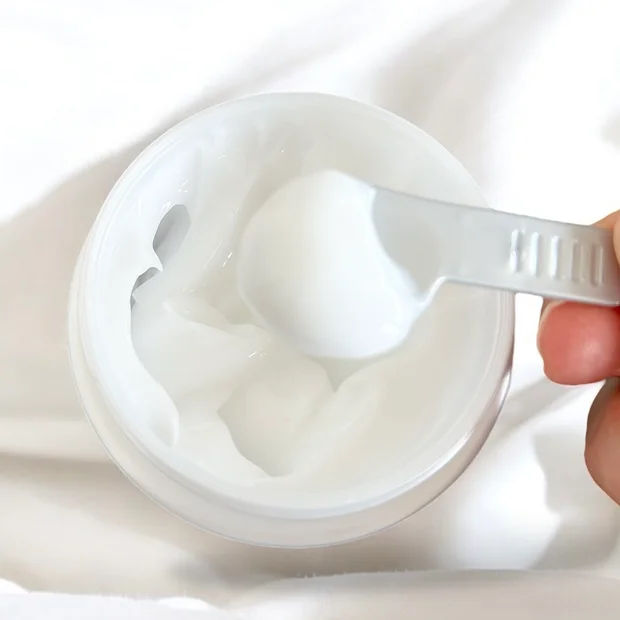 美白ケアにおすすめ！【パーフェクトワン薬用ホワイトニングジェル】の特徴や使い心地をレビュー