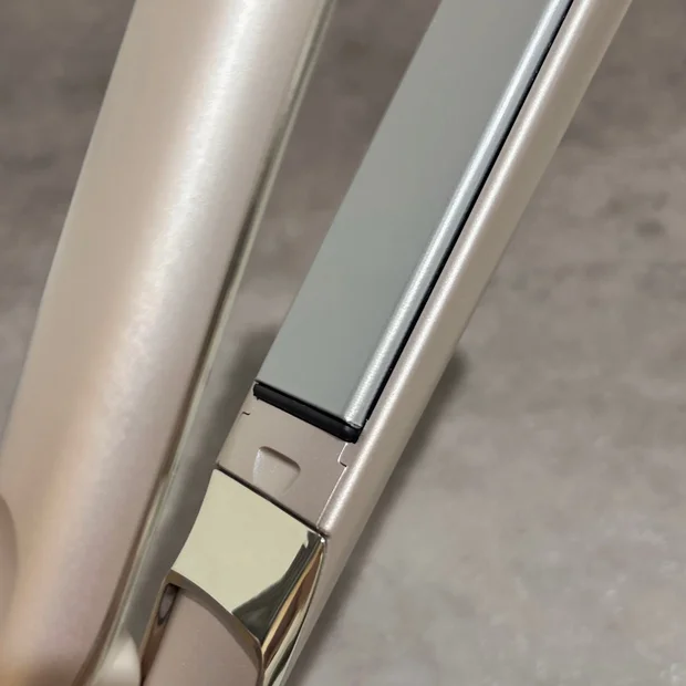 プリュスオーのヘアアイロン知ってる？使い心地や仕上がり、特徴を解説します！