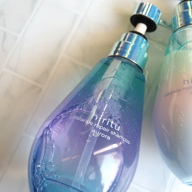 【完売続出】hiritu AURORA SERIESシャンプー＆トリートメントで叶えるツヤめくまばゆ髪！