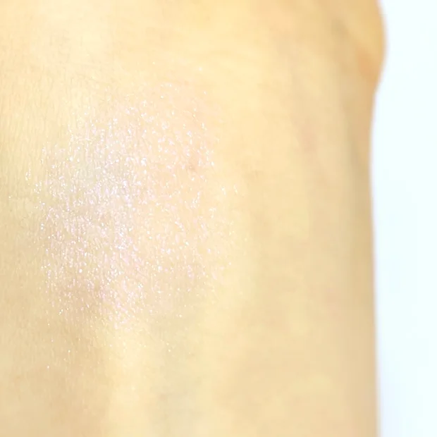 [１／９限定色登場]ジルスチュアート メルティシマー ブラッシュをスウォッチ