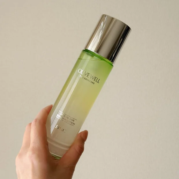 化粧水と美容液の1本2役！DHC初のセラムインローション