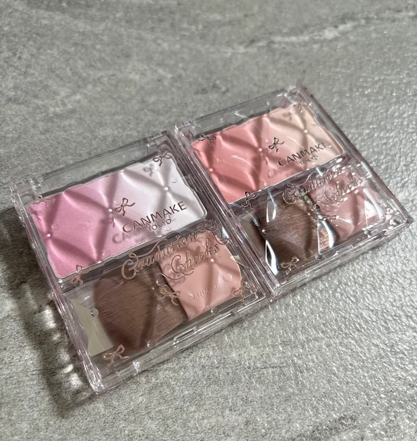 【キャンメイク】ロフト先行発売！グラデーションチークス 01 ベリーヨーグルト 02 モモミルクティーをスウォッチ付きでご紹介♪