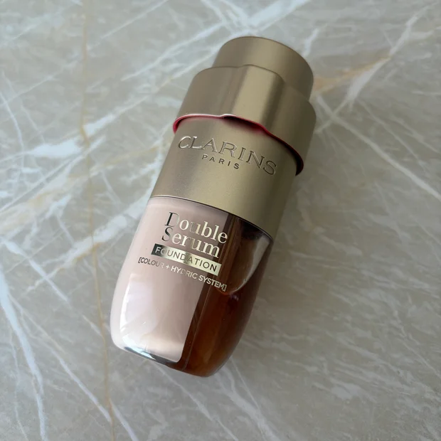 【2026新作美容液ファンデ】クラランス ダブル セーラム ファンデーションを正直レビュー！色選びのポイントは？