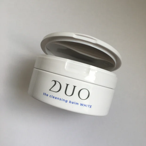 【くすみ・色ムラ】1つで5役！W洗顔不要のクレンジングバームで落としながらケア【DUO】
