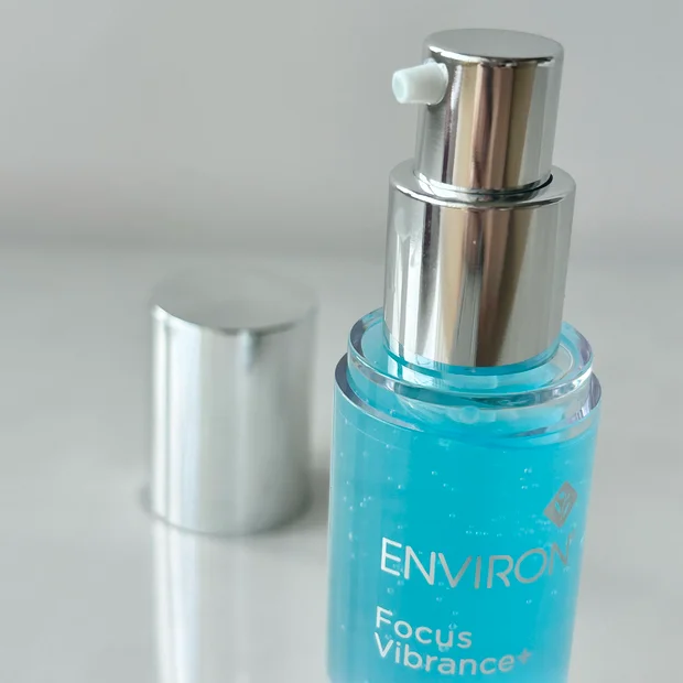 エンビロン セリエンスナイトセラム本音レビュー｜肌モヤモヤをリセットする青い美容液