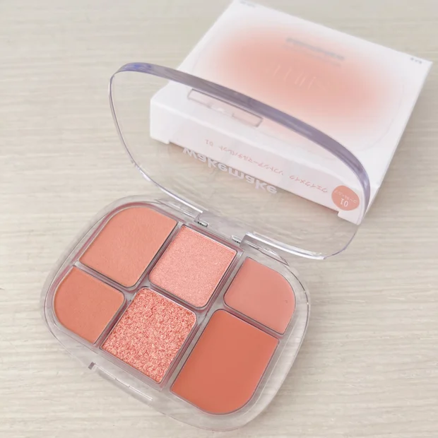 【新作コスメ】「WAKE MAKE ソフトシアーマルチパレット」使いやすさとトレンド感を両立したメイクパレットをリアルレビュー！