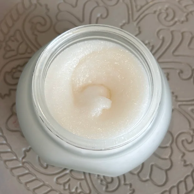 【MAQUIAヘアケア部門第1位受賞!!】
美髪を目指すなら頭皮ケアから♡
SABON（サボン）の名品、『ヘッドスクラブ リフレッシング』を徹底レビュー!!