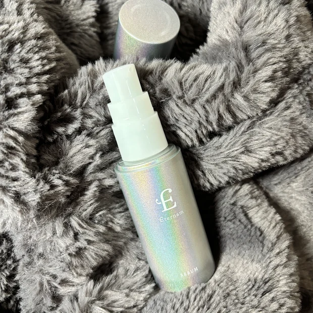 【エテルナム】シリーズの美容液でリッチなテクスチャーで「肌育」ケア