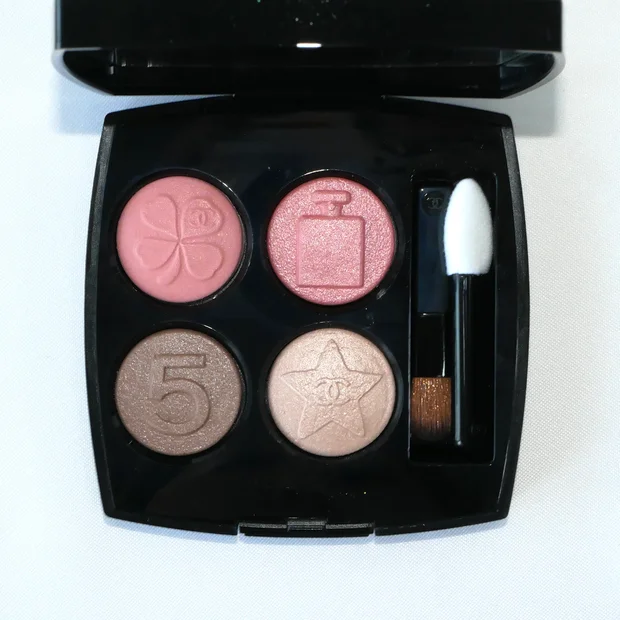 【シャネルアイシャドウ】8/22新作発売！ブルベが選んだボタンデザイン限定パレットはこれ♪