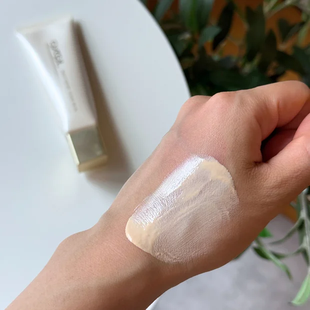 【ドラッグストアで買える】保湿力抜群の「プチプラ化粧下地」おすすめ2選！