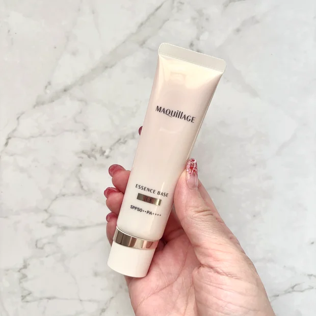 【マキアージュ新作】大人気ファンデ「エッセンスリキッドEX」と同シリーズ下地が登場！同時発売パウダーもレビュー｜崩れにくさを徹底検証