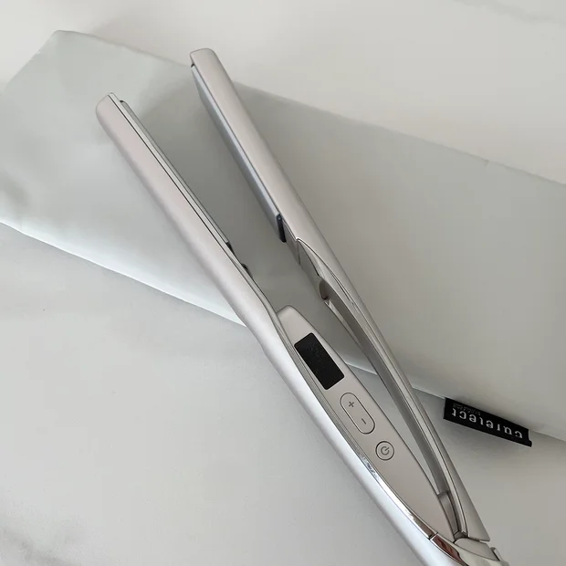 ダメージを抑えながらサラツヤストレートに！【ケアレクト by プリュスオー】スムースケアアイロンをレビュー