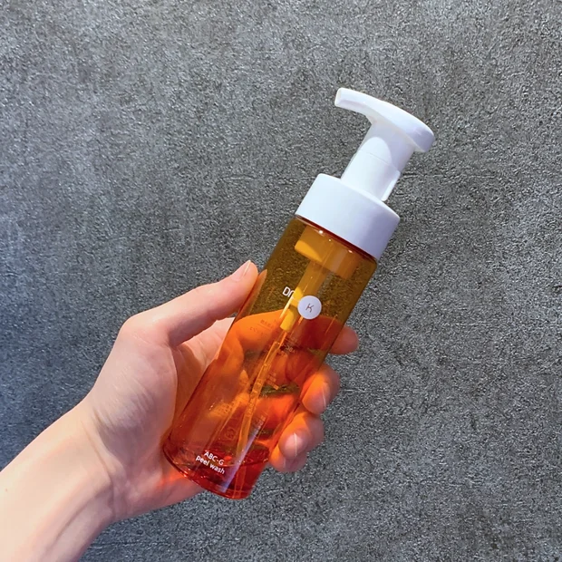 【本気の毛穴ケアに！】美容賢者も納得｜毛穴に効く『最強』オススメ洗顔３選