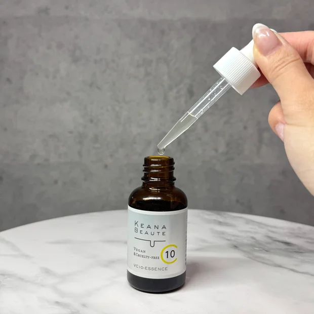 【ケアナボーテ VC10濃美容液レビュー】毛穴×くすみに効く？高濃度ビタミンC美容液を1週間使ってみた