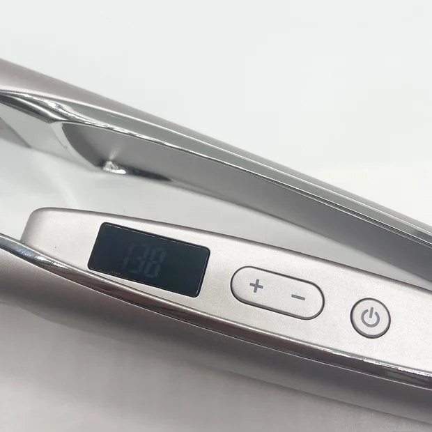 髪つるつるツヤツヤで感動！あのプリュスオー発ヘアアイロンがスゴイ！