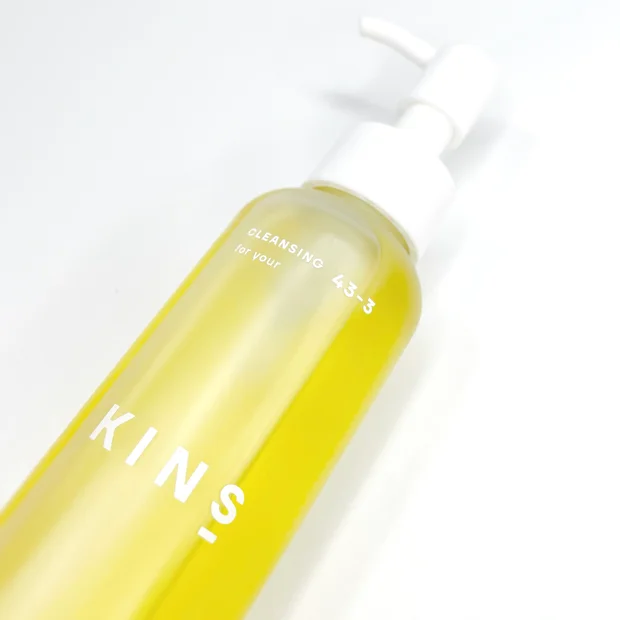 洗浄成分は植物由来由来オイル&フリー処方【KINS CLEANSING OIL】